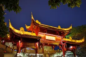 成都的九眼桥和兰桂坊，像极了重庆的九街和上海的华山路图片