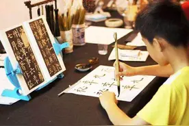 “字如其人”并非迷信，从孩子字迹能看出其个性，父母不妨对照下图片