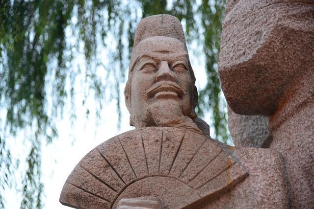 老孙和老周当了半辈子的副职,本以为这辈子就这样了,结果机会降临,要