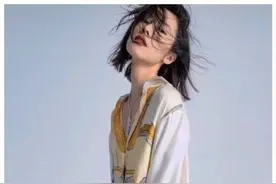 超模对自己有多狠？站在100斤的表姐身边，刘雯单薄得像小孩图片
