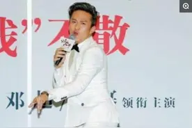 男明星穿上高跟鞋：邓超毫无违和感，张艺兴穿出了时尚范儿图片