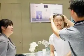 不嫁豪门不嫁教练嫁给平民的五金王，拒绝百万王冠，婚礼一切从简图片