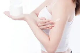 喂母乳比生孩子还痛苦？妈妈们坦言，喂母乳时最害怕的是这四点图片