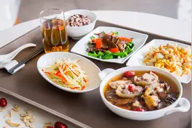 「家家母婴」月子里妈妈吃什么身体恢复快，又促进下奶？图片