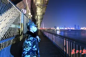 “大桥卫士”将赤诚刻在哨位上｜图集图片