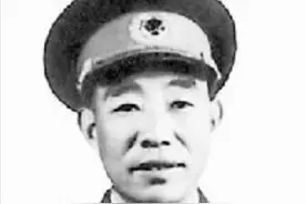 1955年授衔，孔庆德原以为能授校官就可以了，却被破格授中将军衔图片