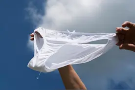 ​内裤洗不干净会有哪些危害？“发黄发硬”是什么情况？了解一下图片