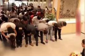 大爷36年收养515名流浪儿，一生未娶，却被误会成人贩子，纪录片图片