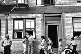 美国50年代街头，照片见证富裕发达工业国家的面貌，见证中美差距图片
