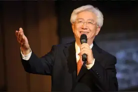 母亲节 | 陈铎朗诵《给母亲》图片