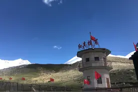 「但使龙城飞将在，不教胡马度阴山」今天八一建军节，念几首雄壮的诗图片