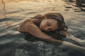 意大利摄影师AlessioAlbi的情绪人像摄影，画面的感动从哪来？图片