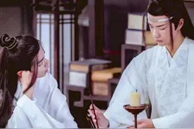 片酬5000万，四部戏两个亿还不拍，违约破产赔钱，张若昀图什么？图片