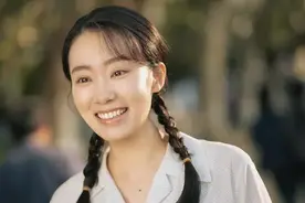 国民妈妈张小斐，脱口秀吓得郭德纲连忙认怂，全程抖包袱嗨翻全场图片
