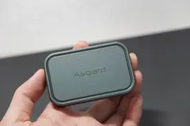 小巧便携、高速传输——阿斯加特 AP3 512G移动固态硬盘图片