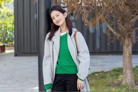 冬天穿衣没亮点怎么办？别着急，试试“绿色”单品，显白又有活力图片