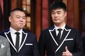 陈赫穿黑色西装现身，曾小贤已经胖若两人图片