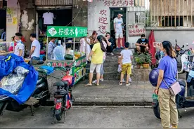 又破又小的“凹糟馆子”，让昆明人挤破了头图片
