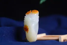 玉能养身，修性。图片