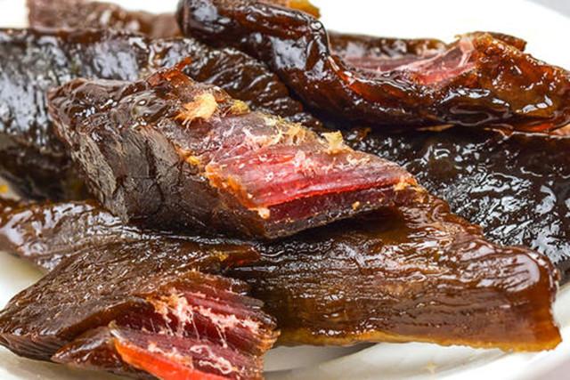 它蕴含20种氨基酸，虽然有点贵，但适合孩子吃，让他高于同龄人