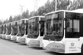 这批有“内涵”的新型公交车已陆续上线运营！行驶平稳车内无噪音 乘车体验“老舒服了”图片