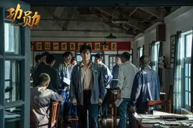 《功勋》黄旭华核潜艇章节上线，黄晓明演技不俗，陈好造型质朴图片