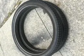 为什么有的电动车厂家喜欢用真空胎？视频封面