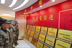 @列兵，欢迎来到“钢铁电话连”！图片