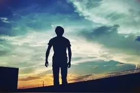 男性被家暴似乎更惨图片