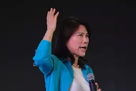 董明珠被亲哥踢出族谱，我却一点都不同情她图片