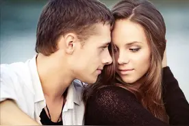 异性之间经常做这些行为，很容易引起对方日久生情图片