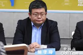 台资深军事媒体人施孝玮爆料：台湾对美军购有暗盘回扣图片