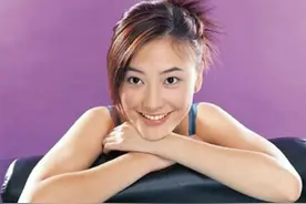 当年，被向太认定为准儿媳的应采儿，为何不嫁向佐，却嫁给陈小春图片