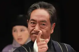 “老戏骨”王奎荣，68岁娶31岁娇妻，发誓要和小娇妻白头偕老图片
