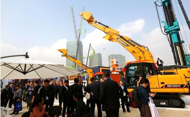小松工程宝马展