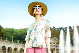 中年妈妈穿衣有道，夏天这样穿，开出人生的又一多彩花季​​​​图片