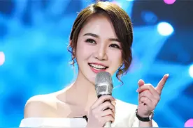 互相挖坑，越长越像：沈梦辰和靳梦佳的“相爱相杀”图片