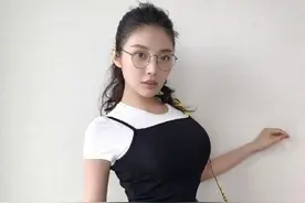 徐冬冬恋上43岁的他！男方曾靠出演坏男人走红！甜蜜日常曝光图片