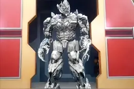 解密“话痨”威震天！真人扮演？交流是配音？机甲有多重？图片