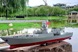 四平一年近花甲老人孟祥鹏潜心研究制作军舰模型出了名儿图片