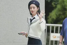 杨幂、赵丽颖穿的这双鞋，真好看，下一个爆款预定！好适合秋冬图片