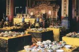 从“满汉全席”看满清的没落：慈禧一年的饮食开销，便是一艘军舰图片