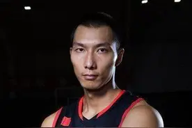 CBA往事：男篮一哥易建联是如何戒掉他的抽烟恶习的？图片