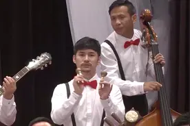 亚洲顶级男团，中国喜剧一哥，德云社到了东北也要拜码头图片