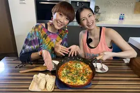 40岁女主持人自曝结婚5年老公一分钱也不交，两人早就不耐烦图片