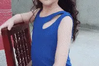 搞笑GIF：小姑娘，你长的这么好看啊！我好喜欢你啊图片