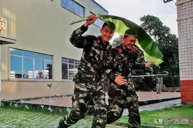 来广西当兵后，才知道部队里藏着果“缘”！图片