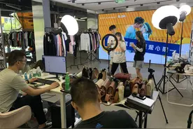 直播带货告别“野蛮生长”，走向“长期主义”！记者调查：这个国庆黄金周，主播纷纷休整，理性备战“双11”图片