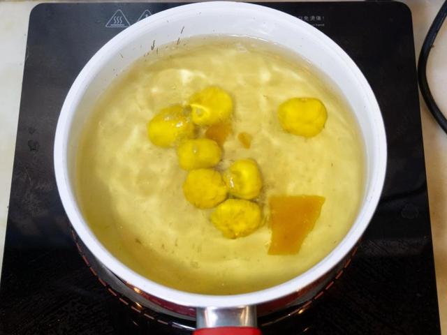 花胶做什么糖水润喉咙 2026年花胶煮什么糖水