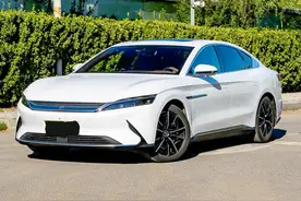 纯电动汽车：汉EV，标配222马力+续航605公里，入门即高配图片